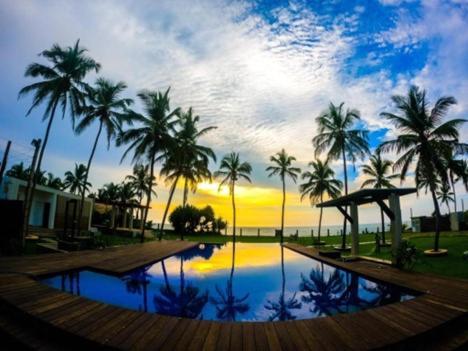 The Lighthouse Negombo Hotel Exterior photo